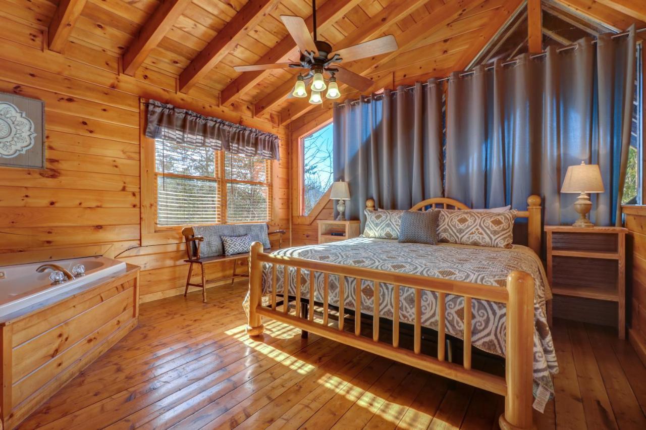 Villa Peaceful Setting Cabin à Pigeon Forge Extérieur photo
