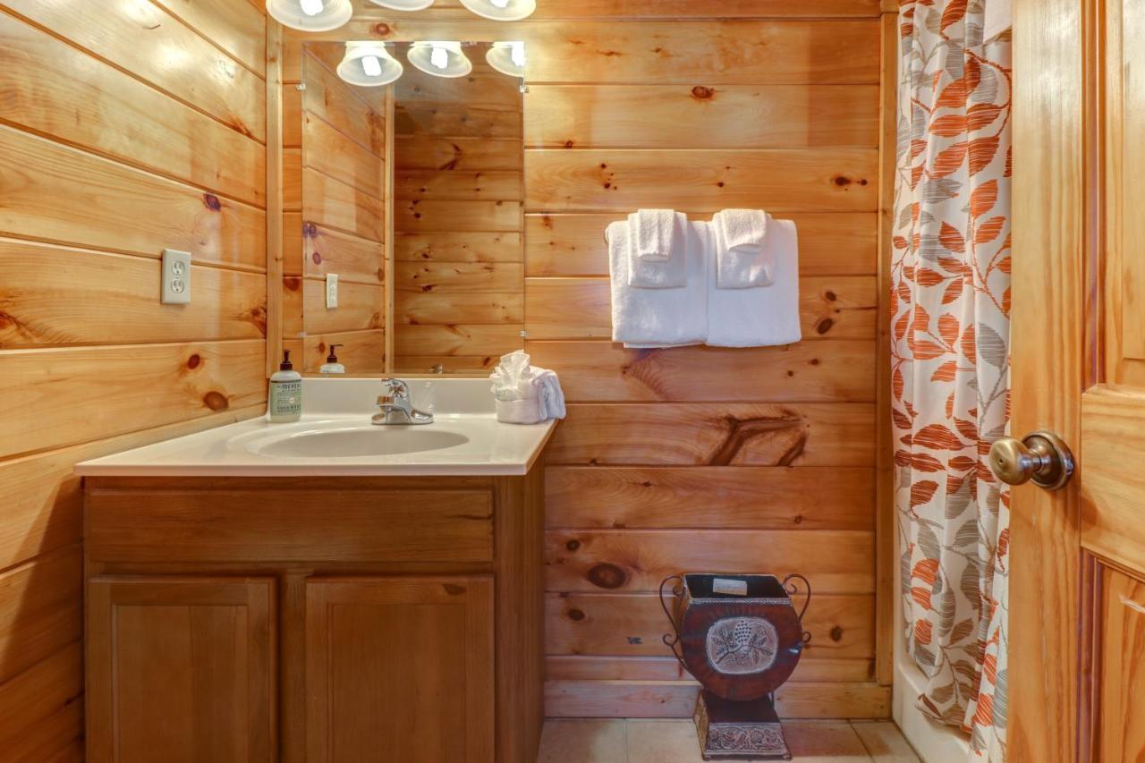 Villa Peaceful Setting Cabin à Pigeon Forge Extérieur photo