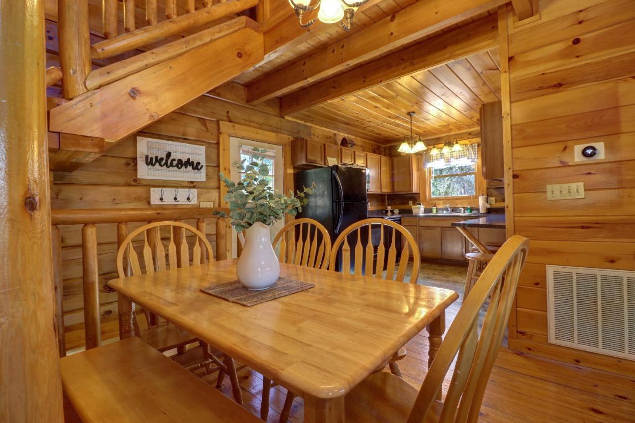 Villa Peaceful Setting Cabin à Pigeon Forge Extérieur photo